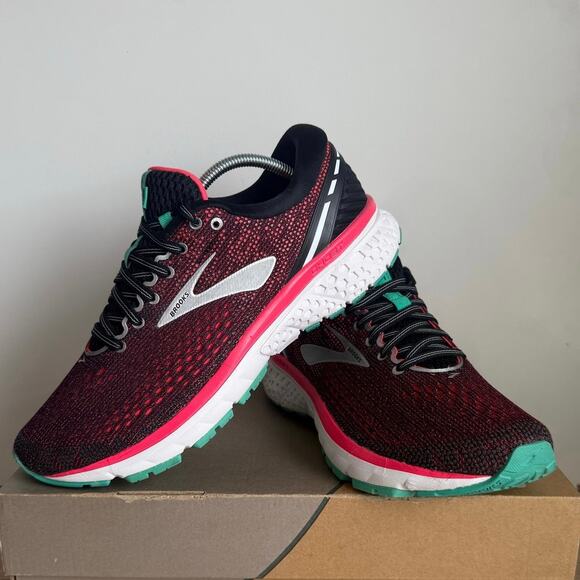 Brooks Ghost 11 Pink/Black/Green Women Running Sneakers- Size 9.5